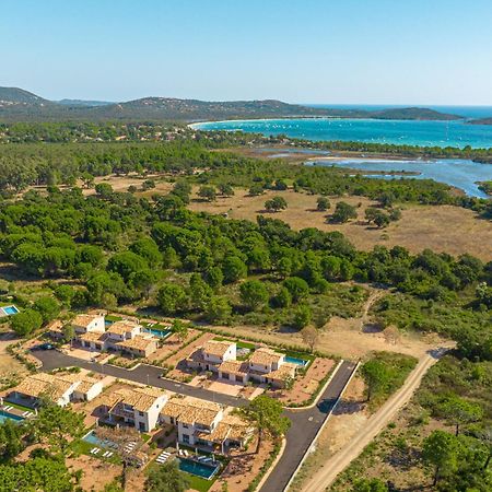 Calarossa Bay Resort ปอร์โต-เวคคีโอ ภายนอก รูปภาพ